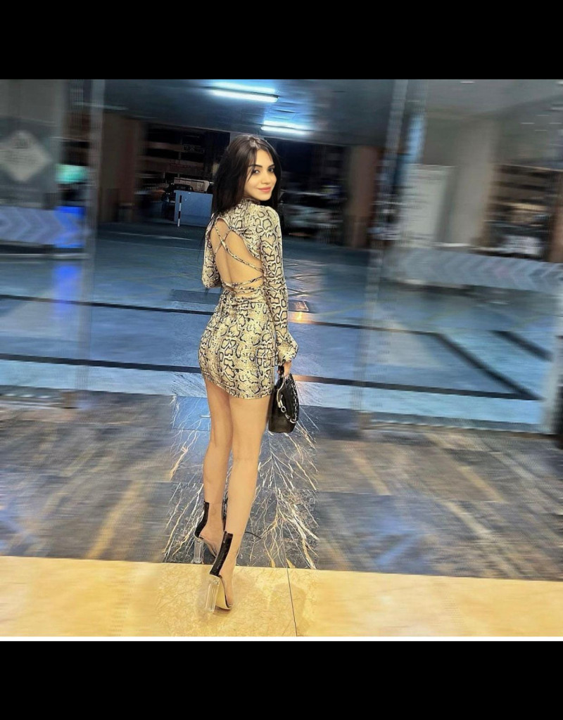 Azgın Seks Genç Escort Emel