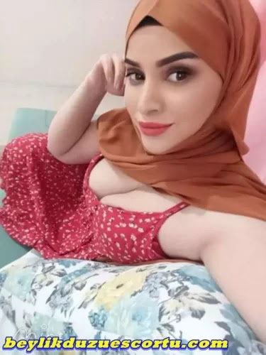 Beylikdüzü Escort Türbanlı Ablamı Kocasından Önce Siktim