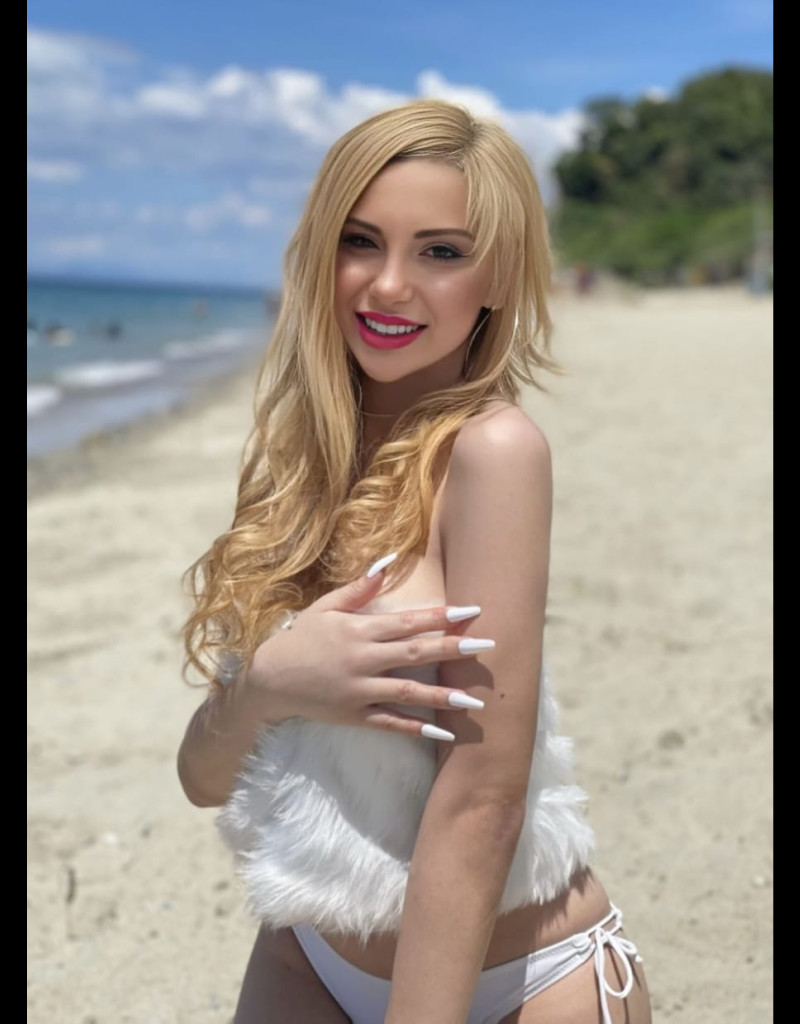 Şov Mu Arzu Ettiniz Beylikdüzü Seksi Escort Sultan Kübra